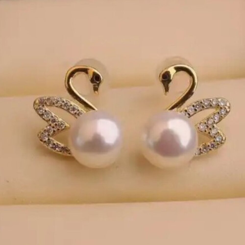 Cute Pearl Swan Earrings